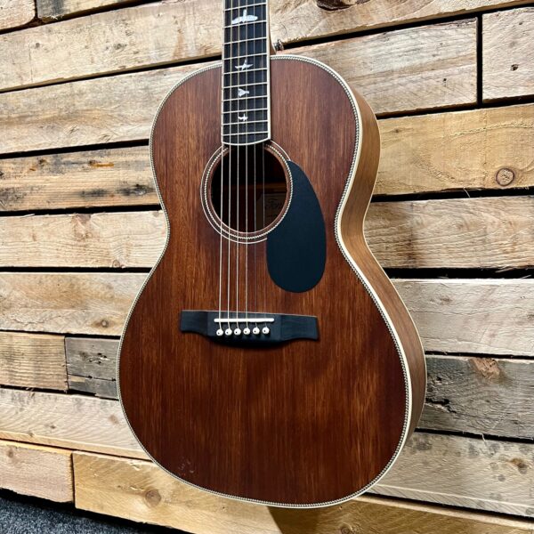 PRS SE P20E Tonare Parlour Electro-Acoustic Guitar - Satin Mahogany - Angle 2