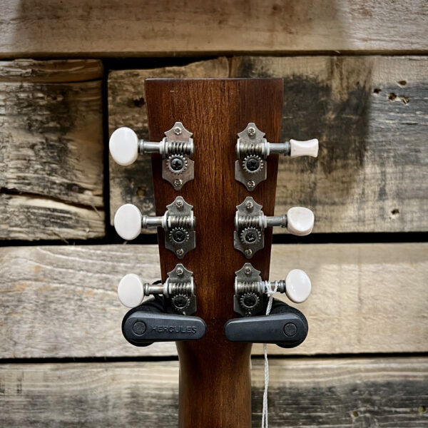 Tanglewood TW OT 2E Auld Trinity Electro-Acoustic Guitar - Machine Heads