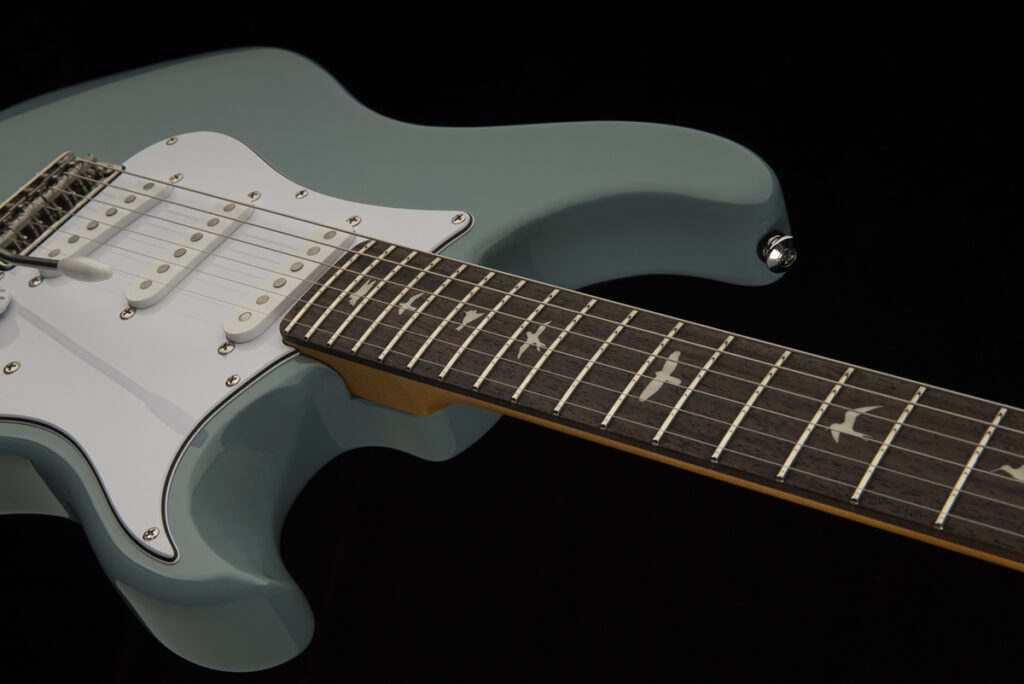 SE Silver Sky Stone Blue_b