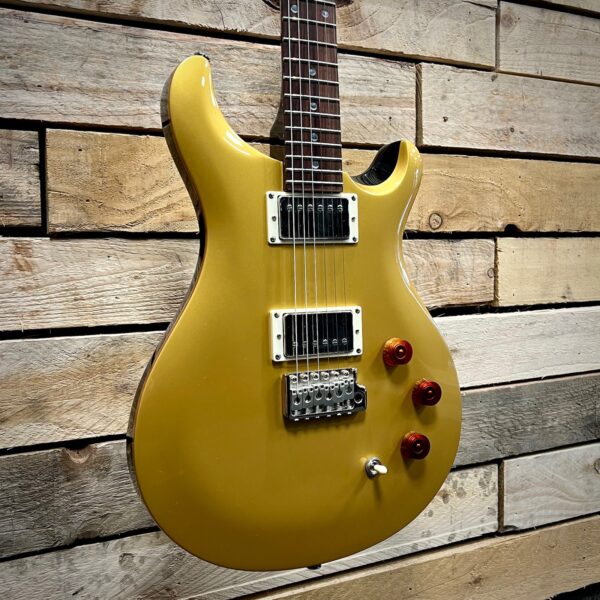 PRS SE DGT David Grissom Signature Electric Guitar - Gold Top - Angle