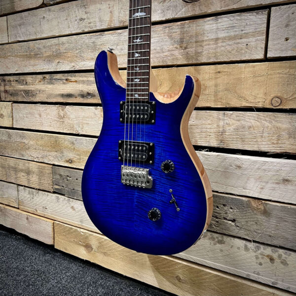 PRS SE Custom 24 Electric Guitar (B STOCK) - Faded Blue Burst - Angle 2