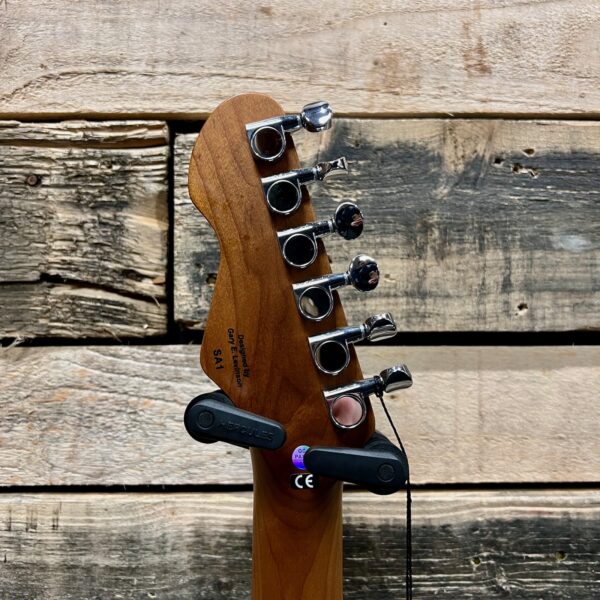 Levinson Sceptre Arlington Standard SA1 Electric Guitar - Black - Machine Heads