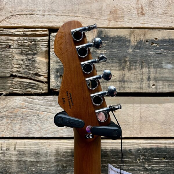 Levinson Sceptre Ventana Standard SV1 Electric Guitar - Metallic Purple - Machine Heads