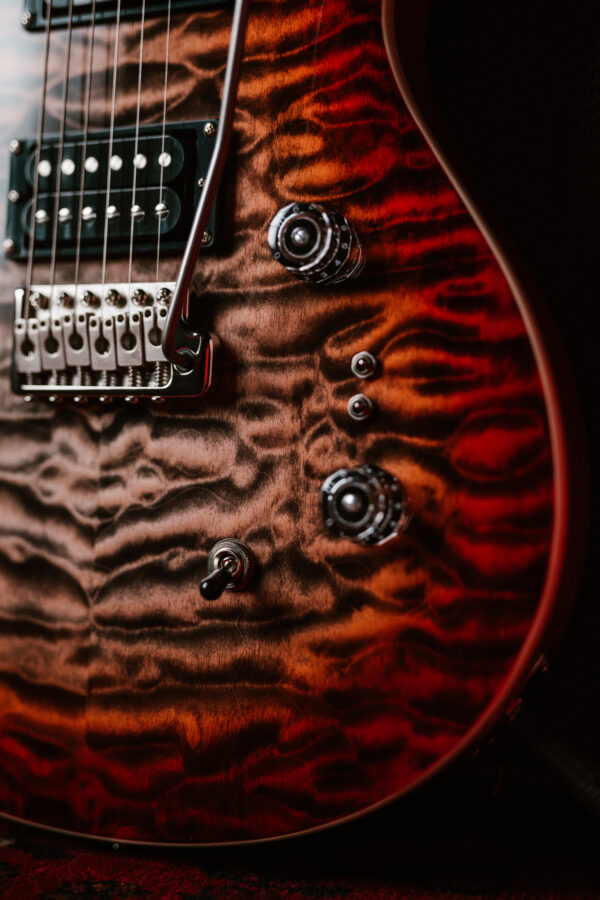 PRS SE Custom 24-08 Quilt Electric Guitar - Charcoal Cherry Burst - Promo 3